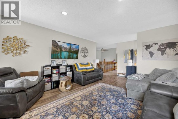 Laundry room - 5509 57 Avenue, Olds, AB T4H1K1 Photo 5