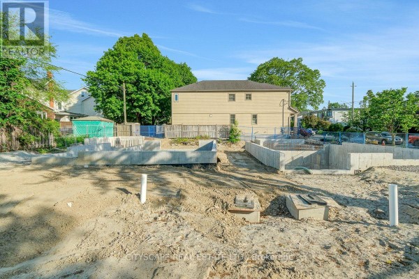 551 Edison Avenue, Ottawa, ON K2A1V5 Photo 4