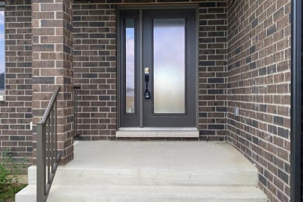 5pc Ensuite bath - 551 Keil Trail North, Chatham, ON N7L0G8 Photo 3