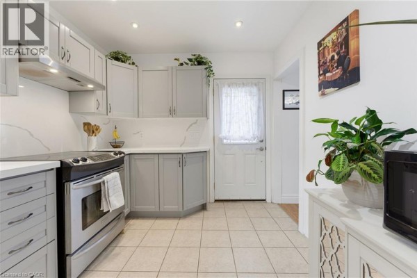 Recreation room - 551 Upper Sherman Avenue, Hamilton, ON L8V3L9 Photo 5