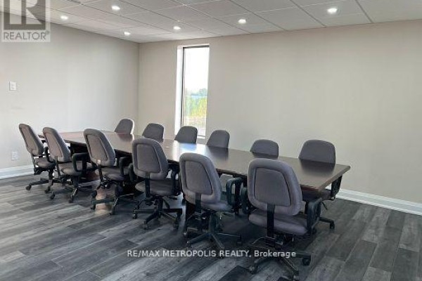 551 York Street, London East, ON, photo 2