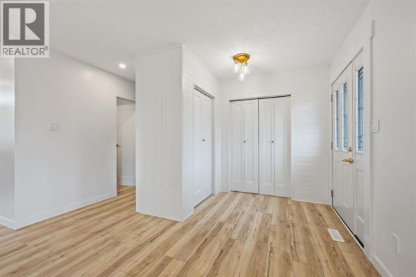 Primary Bedroom - 5510 45 Street, Lloydminster, AB T9V0C2 Photo 5