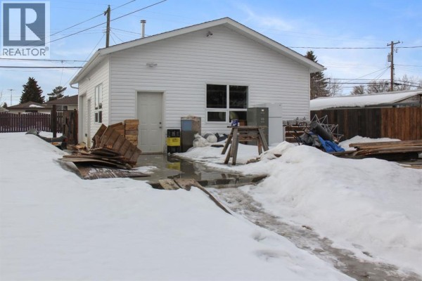 3pc Bathroom - 5510 49a Street, Vegreville, AB T9C1K4 Photo 2