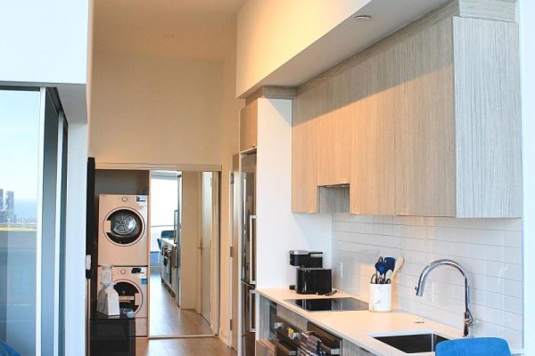 5511 - 395 Bloor Street E, Toronto, ON M4W0B4 Photo 4