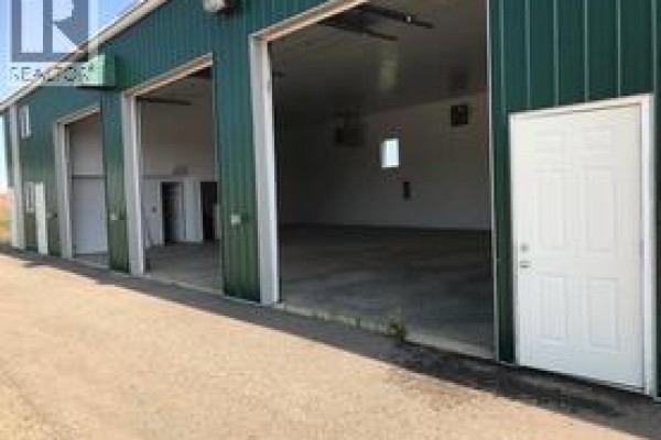 5511 50 Street, Pouce Coupe, BC V0C2C0 Photo 3