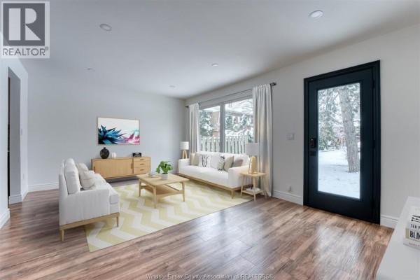 Living room - 5511 Empress Street, Windsor, ON N8T3B2 Photo 2