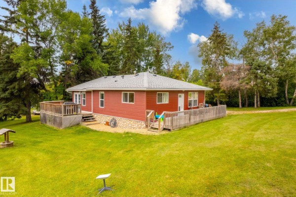 Primary Bedroom - 55115 Rge Road 13, Rural Lac Ste  Anne County, AB T0E1V0 Photo 4