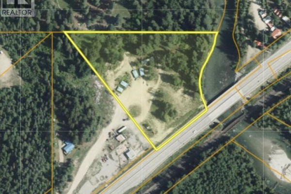 5513 Prosh Frontage Road, Sicamous, BC V0E2J0 Photo 2