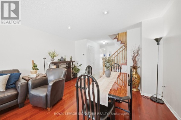 Bedroom 2 - 552 - 83 Mondeo Drive, Toronto, ON M1P5B6 Photo 5