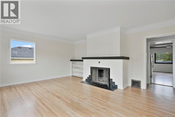 Laundry room - 552 Davida Ave, Saanich, BC V9A2C7 Photo 4