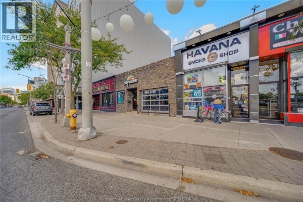 552 Ouellette Avenue, Windsor, ON N9A1B7 Photo 3