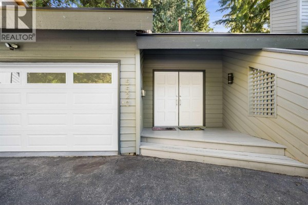 5520 Huckleberry Lane, North Vancouver, BC V7R4N8 Photo 5