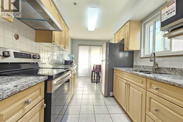 5521 Dundee Street, Vancouver, BC V5R3T8 Photo 3