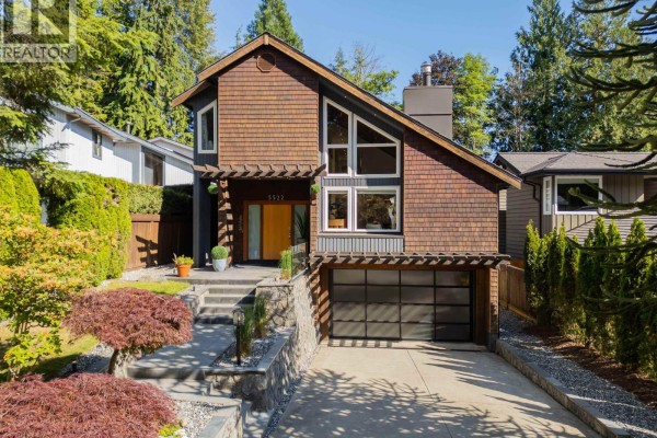 5522 Deerhorn Lane, North Vancouver, BC V7R4S6 Photo 2