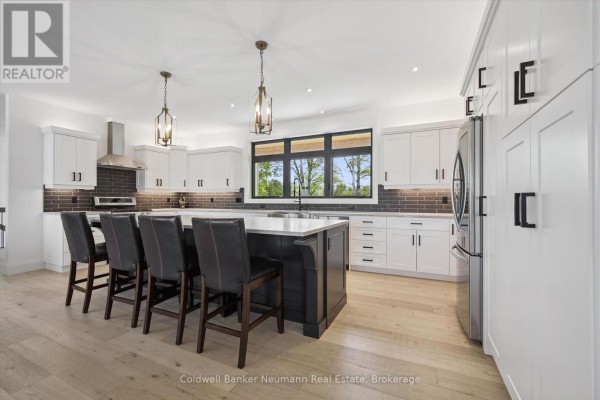Office - 5523 Fourth Line, Guelph/eramosa, ON N0B2K0 Photo 3
