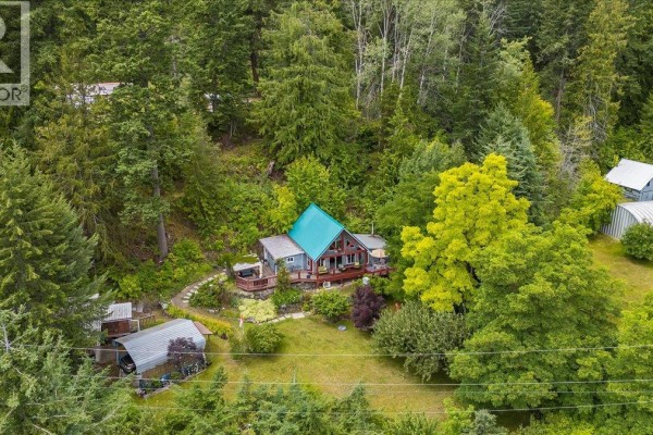Primary Bedroom - 5529 Highway 31, Mirror Lake, BC V0G1M0 Photo 5