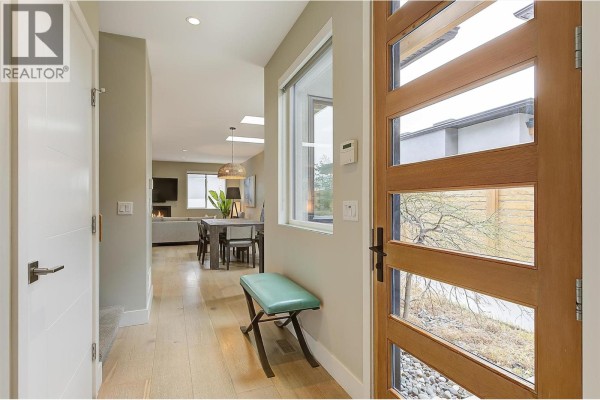 553 Patterson Avenue, Kelowna, BC, photo 3