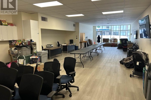 553 Queen St # Main Floor, Sault Ste  Marie, ON P6A2A3 Photo 5