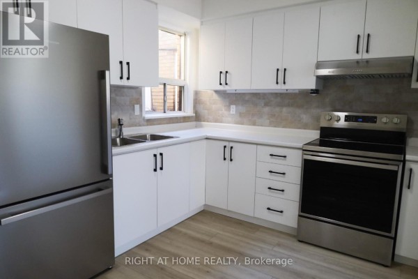 553 Rogers Road, Toronto, ON M6M1B4 Photo 4