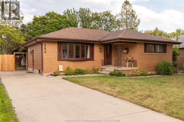 4pc Bathroom - 554 Bertha Avenue, Windsor, ON N8P1B7 Photo 2