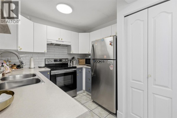 Foyer - 554 Seymour Street Unit# 312, Kamloops, BC V2C2G9 Photo 3