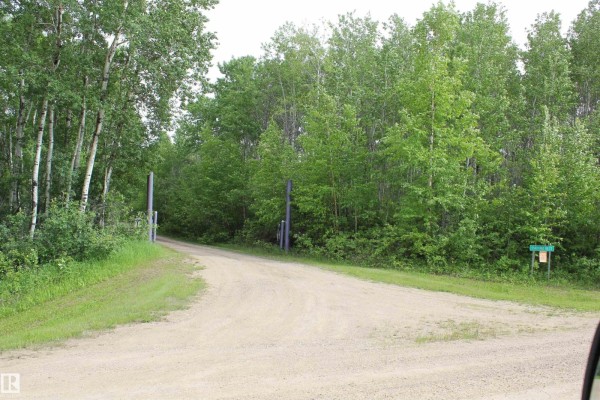 55419 Rr73, Rural St  Paul County, AB, photo 2