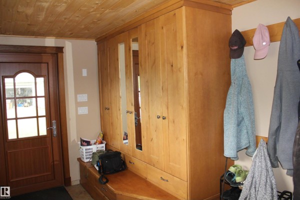 Bedroom 2 - 55419 Rr73, Rural St  Paul County, AB T0A1A0 Photo 5
