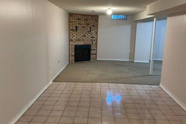 5547 River Grove Avenue, Mississauga