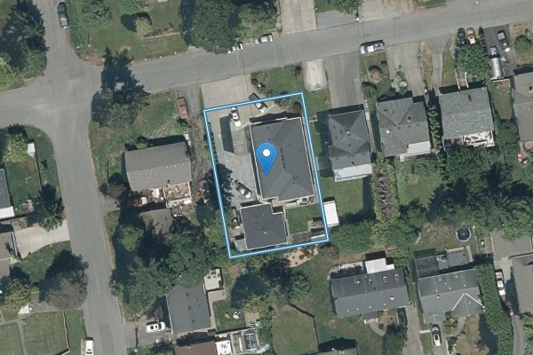 555 Leaside Ave, Saanich, BC, photo 3