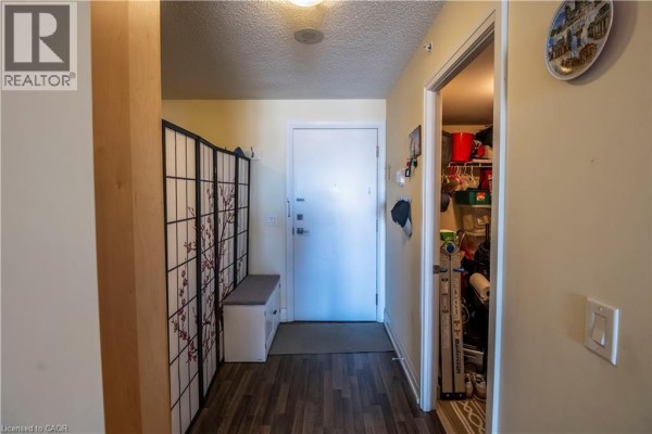 555 Wilson Avenue Unit# E409, Toronto, ON M3H0C5 Photo 5