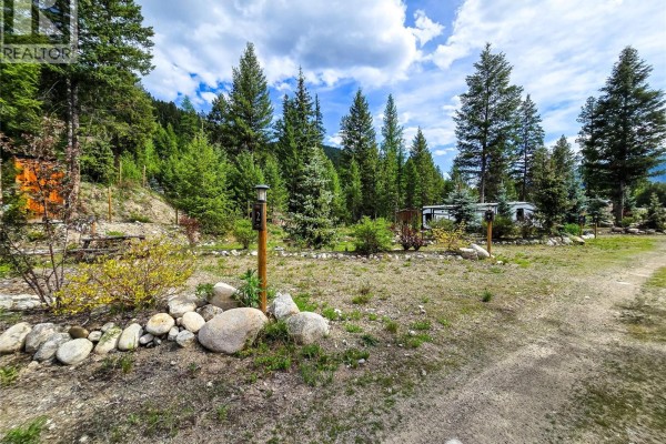 5550 Highway 33 Highway, Beaverdell, BC V0H1A0 Photo 4