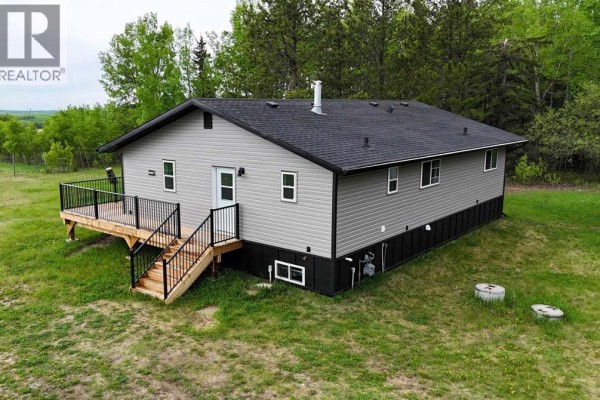 Foyer - 55502 Range Road 152, Rural Yellowhead County, AB T7E3R7 Photo 3