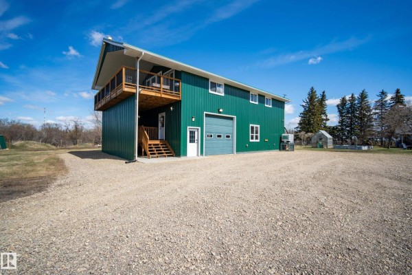 Bedroom 2 - 55506 Rge Road 254, Rural Sturgeon County, AB T8R0S2 Photo 2