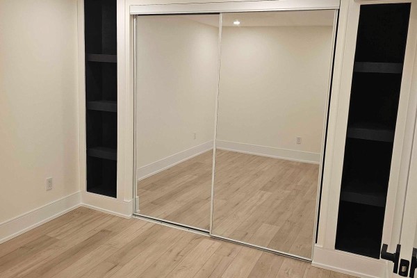Bedroom 2 - 5552 Bourget Drive, Mississauga, ON L5R3A3 Photo 5