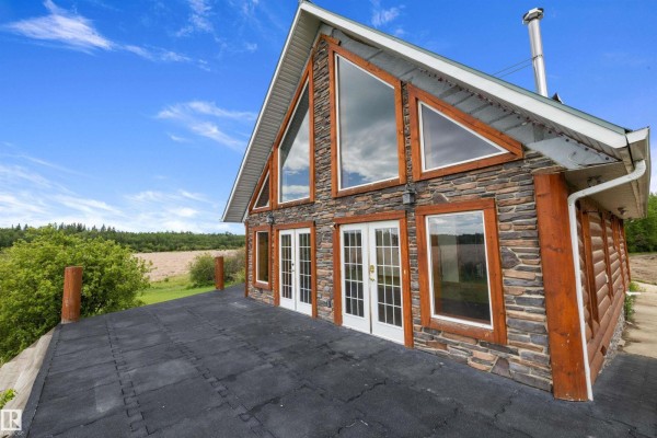 Kitchen - 55527 R.r. 12, Rural Lac Ste  Anne County, AB T0E1V0 Photo 2