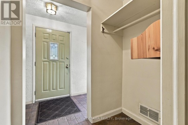 Recreational, Games room - 556 Westminster Avenue Nw, Ottawa, ON K2A2V3 Photo 5