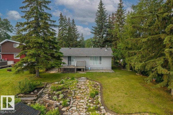 5564 Nakamun Dr, Rural Lac Ste  Anne County, AB, photo 2