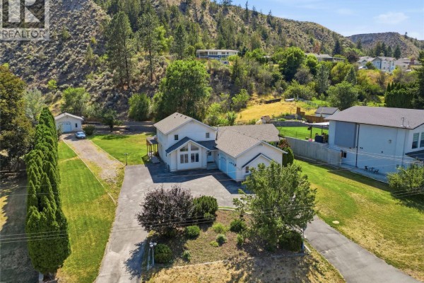 5565 Dallas Drive, Kamloops, BC, photo 2