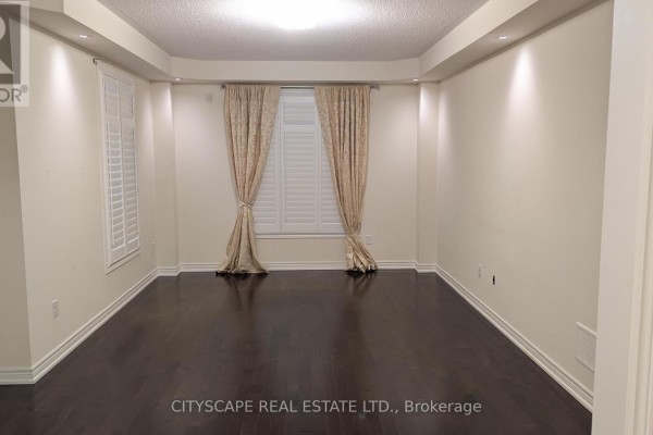 Kitchen - 5567 Oscar Peterson Boulevard, Mississauga, ON L5M0V6 Photo 5