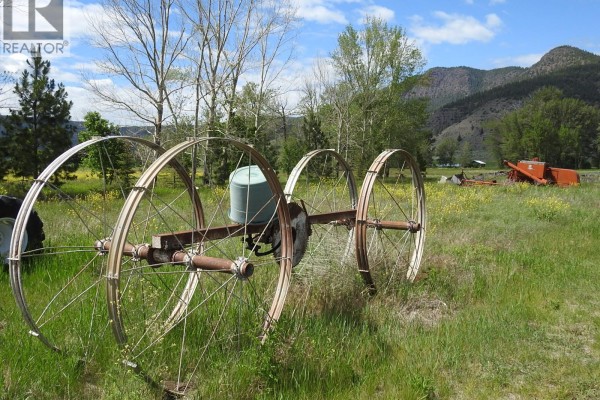 5569 Kamloops-vernon Highway, Westwold, BC V0E3B1 Photo 4