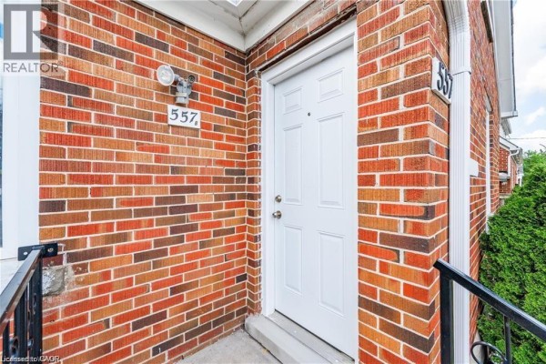 Primary Bedroom - 557 S Stirling Avenue S Unit# Upper, Kitchener, ON N2M3J5 Photo 2