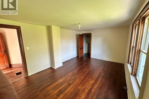 557 St Charles Street, Belle River, ON N8L0P8 Photo 5