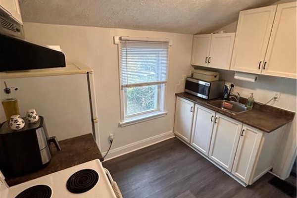557 Stirling Avenue S Unit# Upper, Kitchener, ON N2M3J5 Photo 5