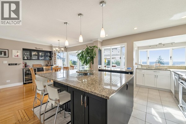 5570 Carson Street, Burnaby, BC V5J2Z2 Photo 5