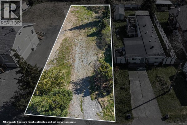 5570 Horne St, Union Bay, BC V0R3B0 Photo 4