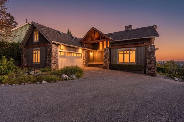 Residential for sale at 5575 Fairlight Crescent, Delta, BC - MLS® yAluSW
