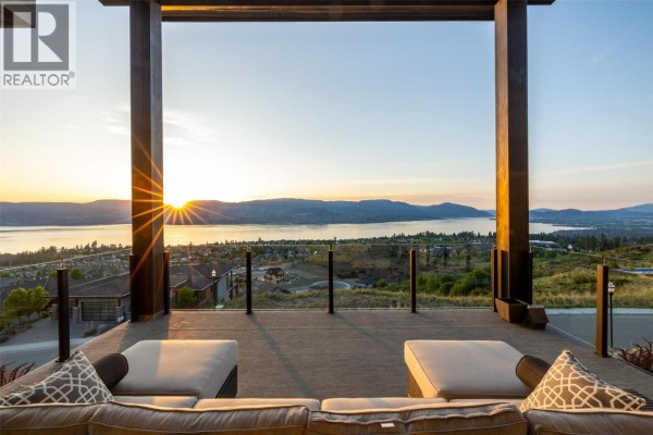 3pc Ensuite bath - 5576 Upper Mission Drive, Kelowna, BC V1W5M4 Photo 5