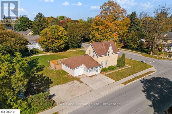 558 Green Street, Saugeen Shores, ON N0H2C1 Photo 3