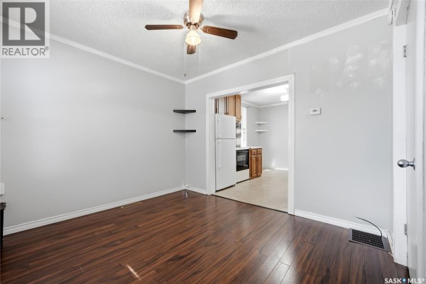 4pc Bathroom - 558 Osler Street, Regina, SK S4R1W1 Photo 5