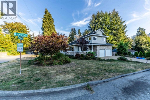 559 Bosworth Street, Coquitlam, BC V3J3V1 Photo 3